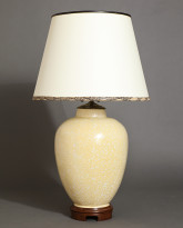 Water Jar Table Lamp in Magnolia