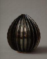 Medium Pod silver metallic glaze