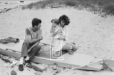 Kennedys, John, Jackie and Caroline, Beached Boat